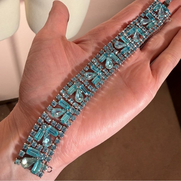 Antique 1930’s 40’s art deco pale blue Czecho Glass Wide silver Bracelet - Picture 8 of 16